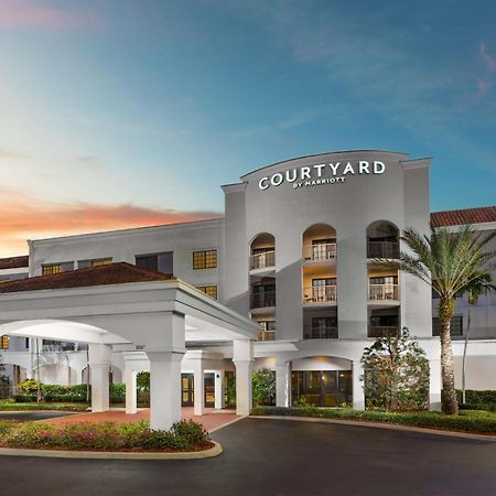 Courtyard By Marriott Stuart Hotell Exteriör bild