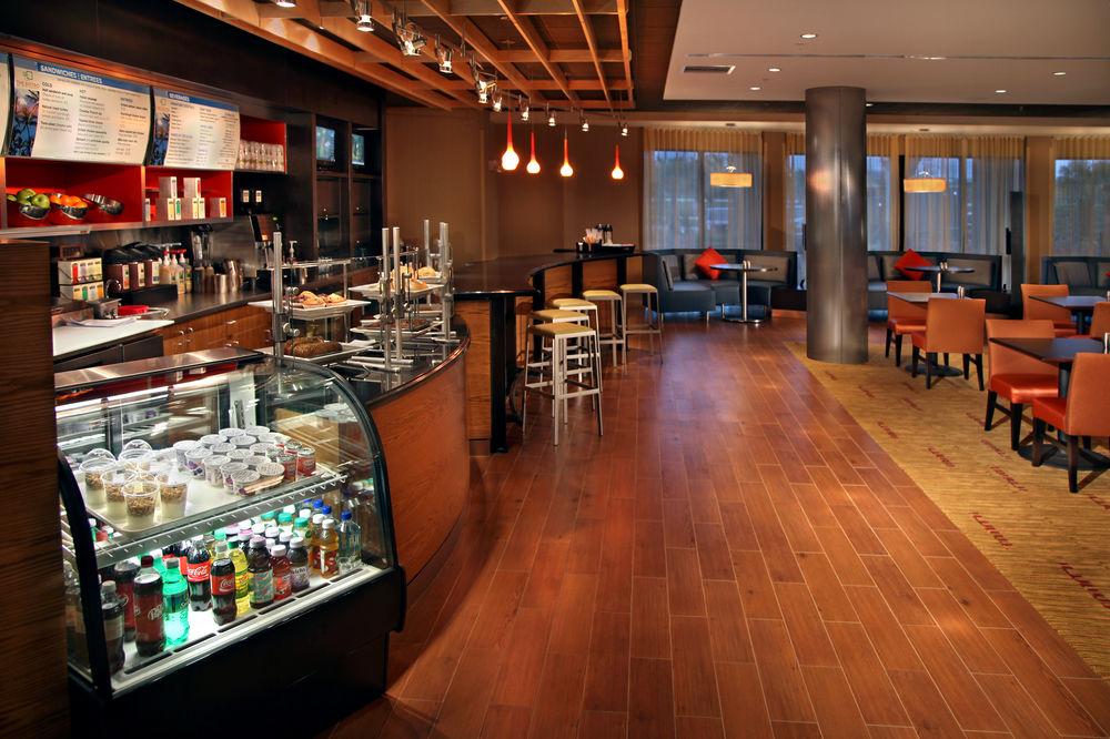 Courtyard By Marriott Stuart Hotell Exteriör bild