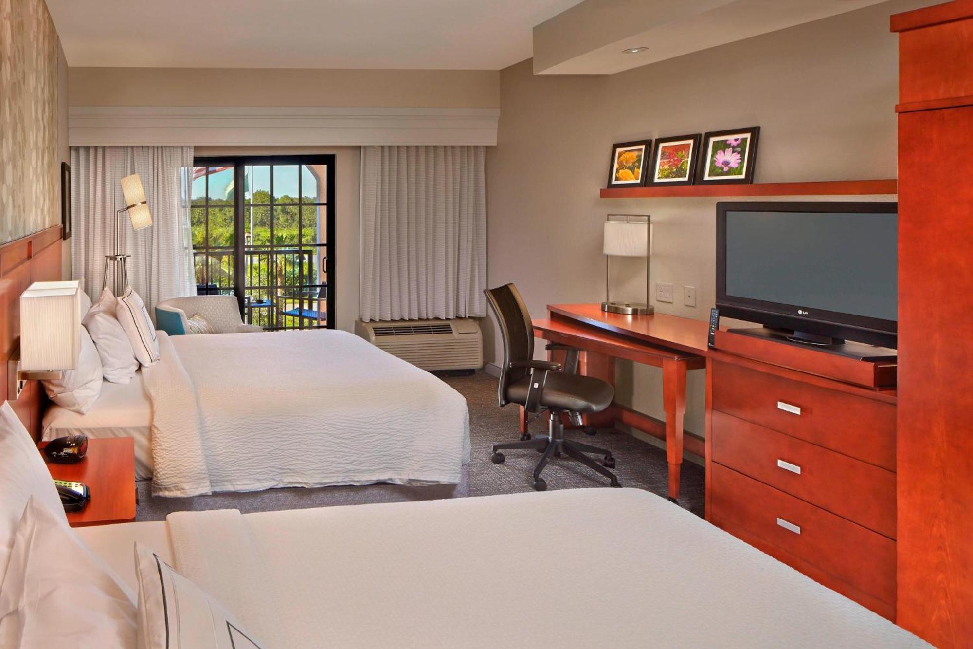Courtyard By Marriott Stuart Hotell Exteriör bild