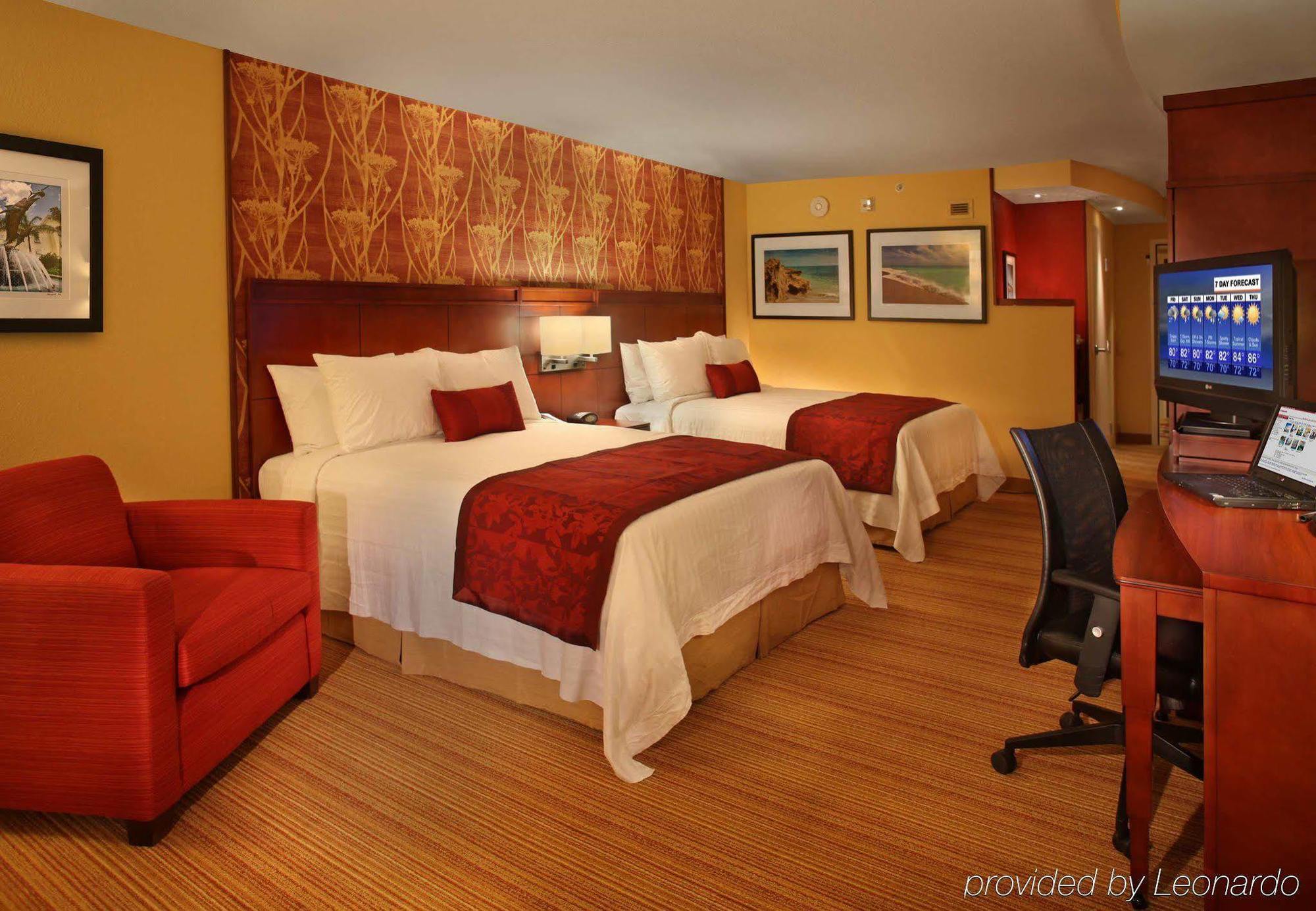 Courtyard By Marriott Stuart Hotell Exteriör bild