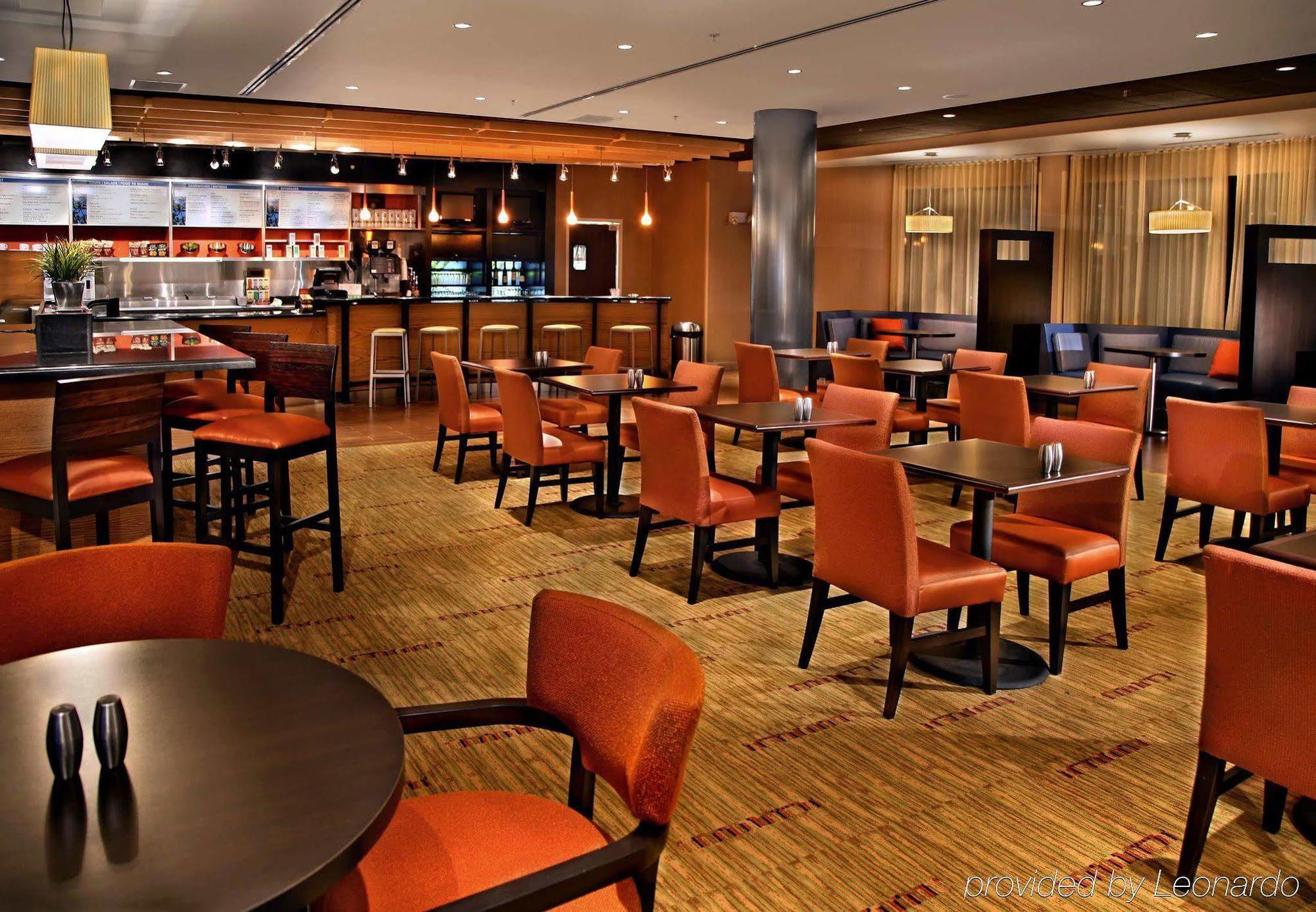 Courtyard By Marriott Stuart Hotell Exteriör bild