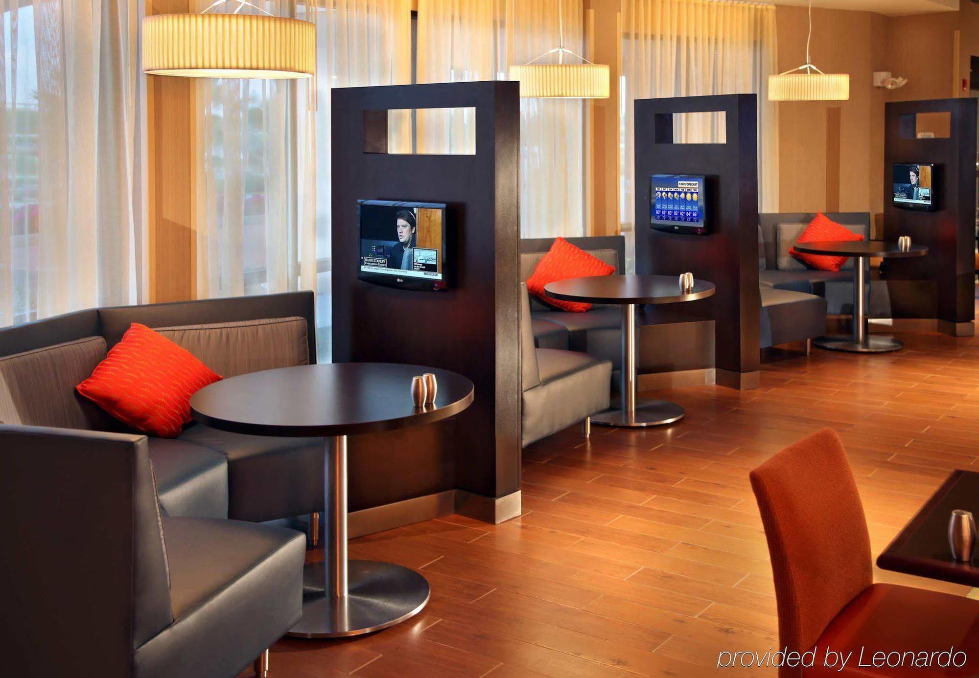 Courtyard By Marriott Stuart Hotell Exteriör bild